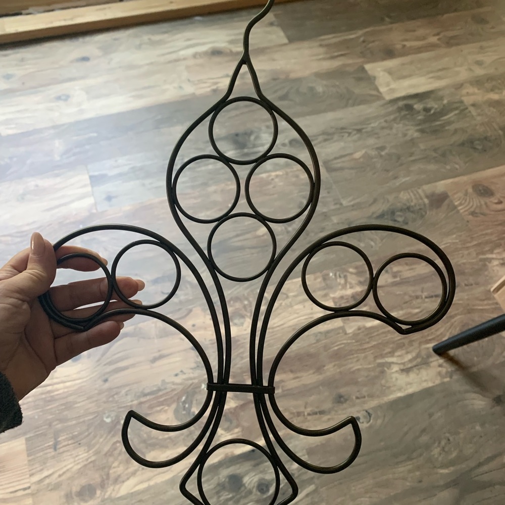 Fleur di lis scarf hanger